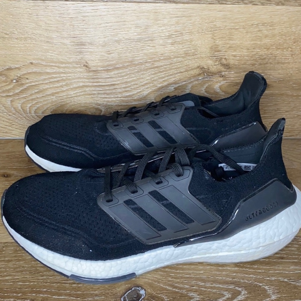 Adidas Ultraboost 21 - Men’s Size 9